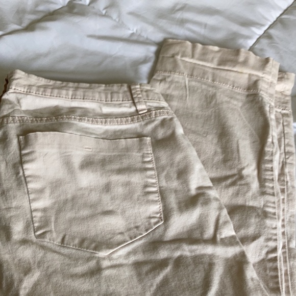 Capris - Picture 3 of 3